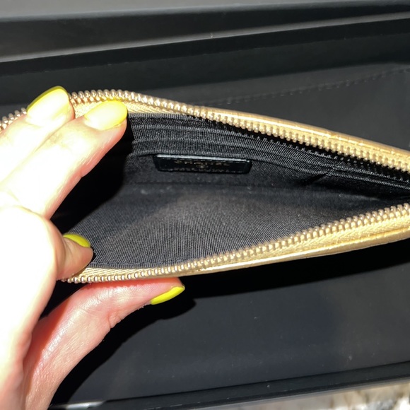 Chanel metallic embossed crocodile Wallet - Picture 10 of 10